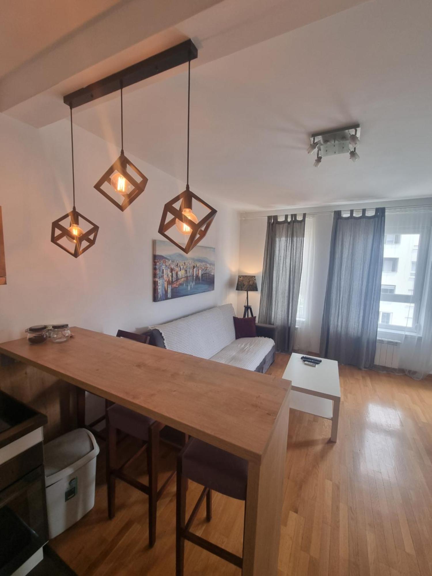 Laguna Apartment *